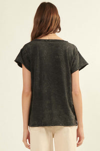 Mineral Washed Exposed-Seam Tee - ShopPromesa