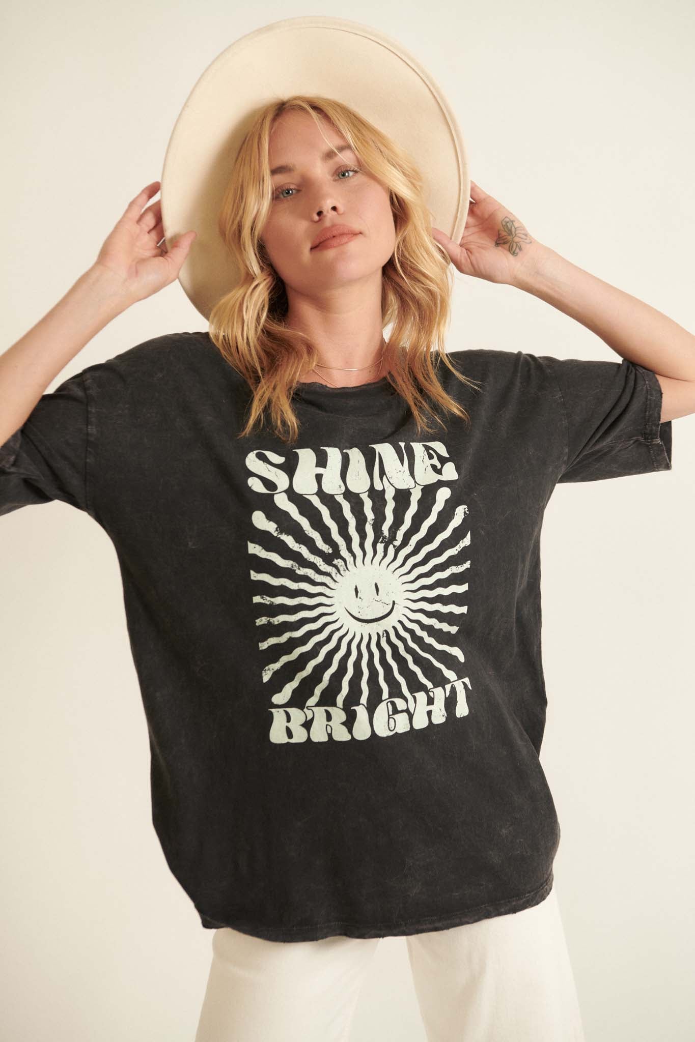 Shine Bright Smiley Face Distressed Graphic Tee - ShopPromesa