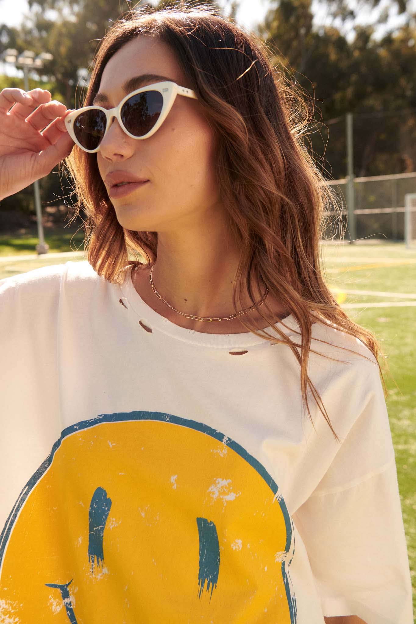 Smiley Face Oversized Distressed Graphic Tee - ShopPromesa