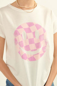 Checker Smiley Face Vintage-Print Graphic Tee - ShopPromesa