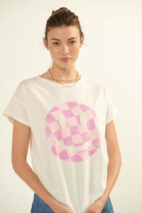 Checker Smiley Face Vintage-Print Graphic Tee - ShopPromesa