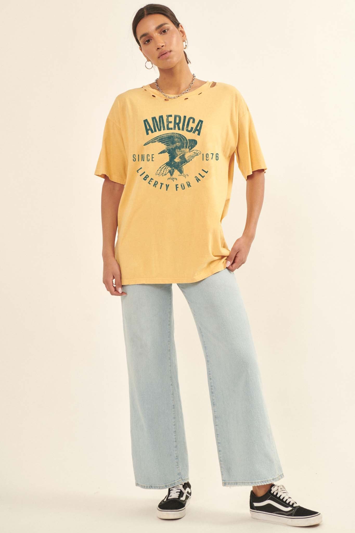 America Eagle Oversized Distressed Graphic Tee - ShopPromesa