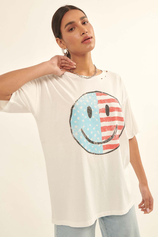 USA Smiley Face Distressed Graphic Tee - ShopPromesa