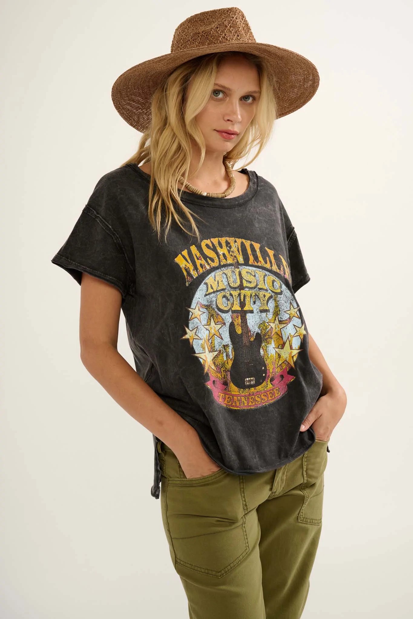 Nashville Music City Vintage-Wash Graphic Tee - ShopPromesa