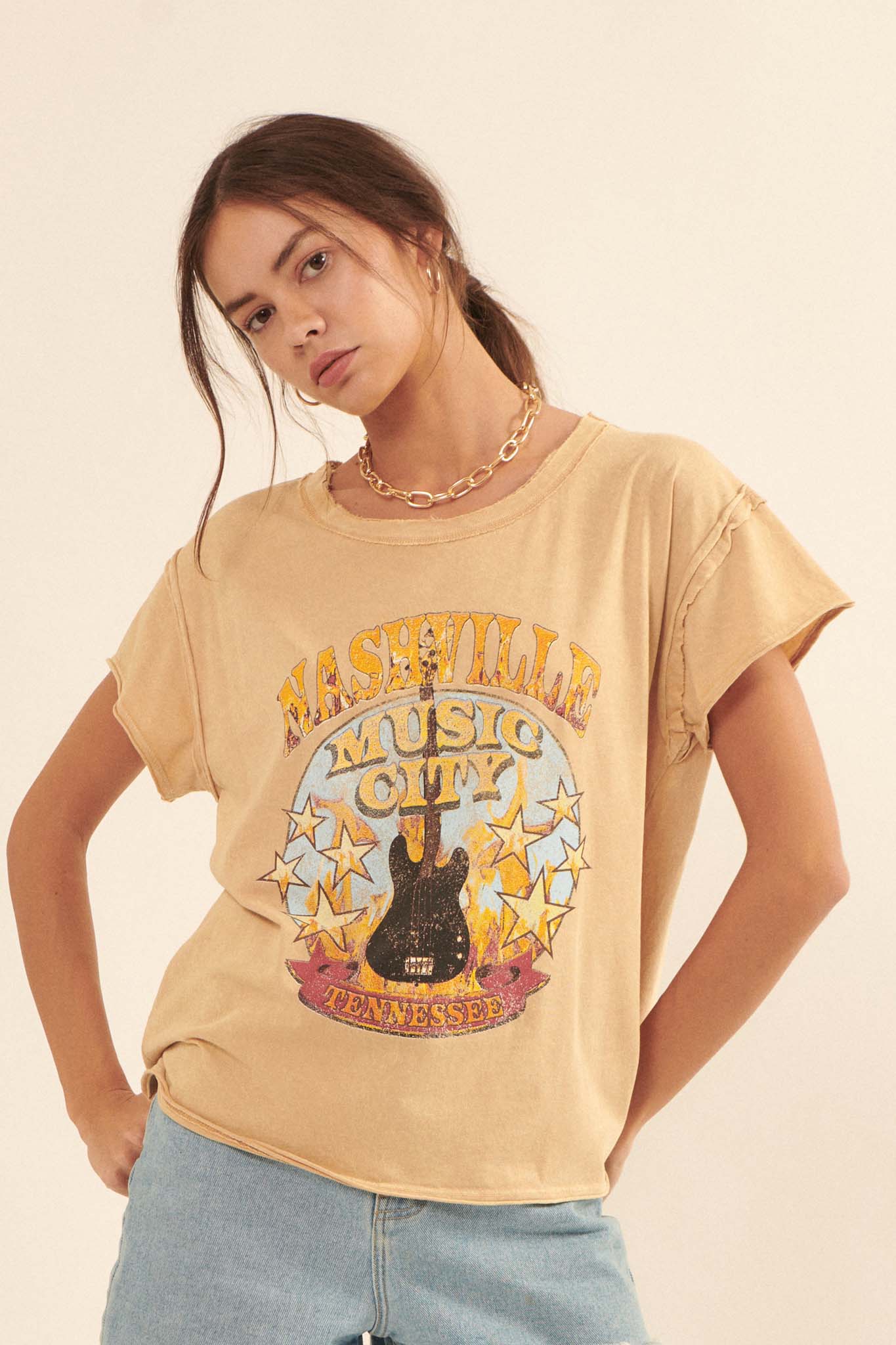 Nashville Music City Vintage-Wash Graphic Tee - ShopPromesa