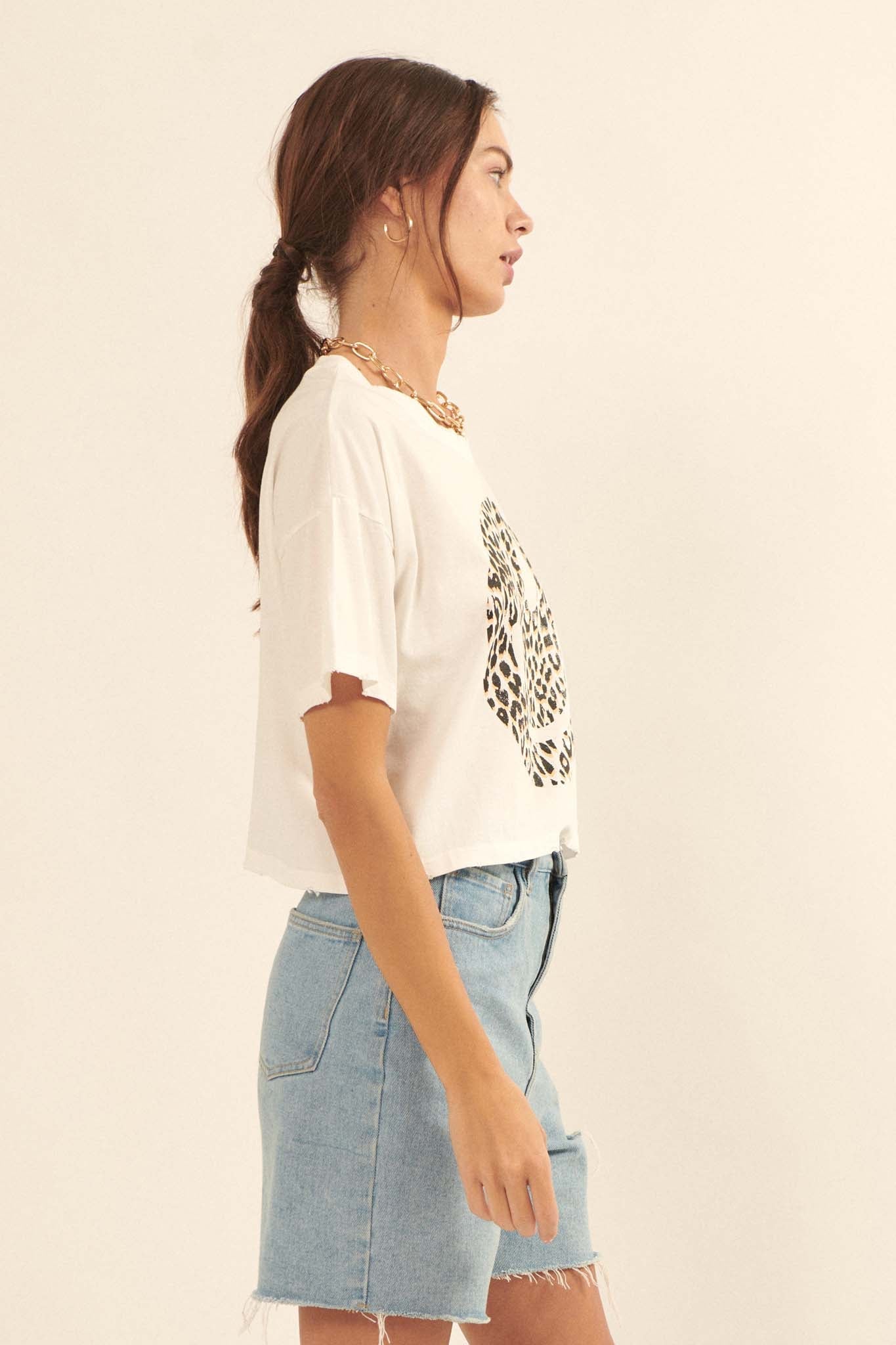 Fiercely Happy Leopard Smiley Face Graphic Tee - ShopPromesa