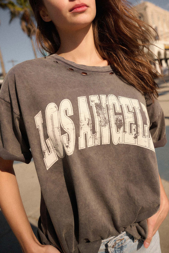 Los Angeles Distressed Vintage-Wash Graphic Tee - ShopPromesa