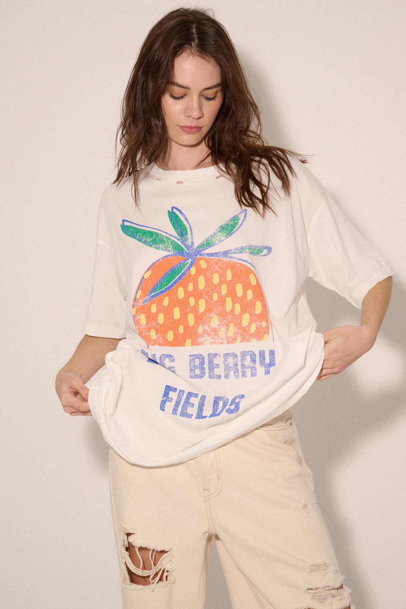 Big Berry Fields Distressed Oversize Graphic Tee - ShopPromesa