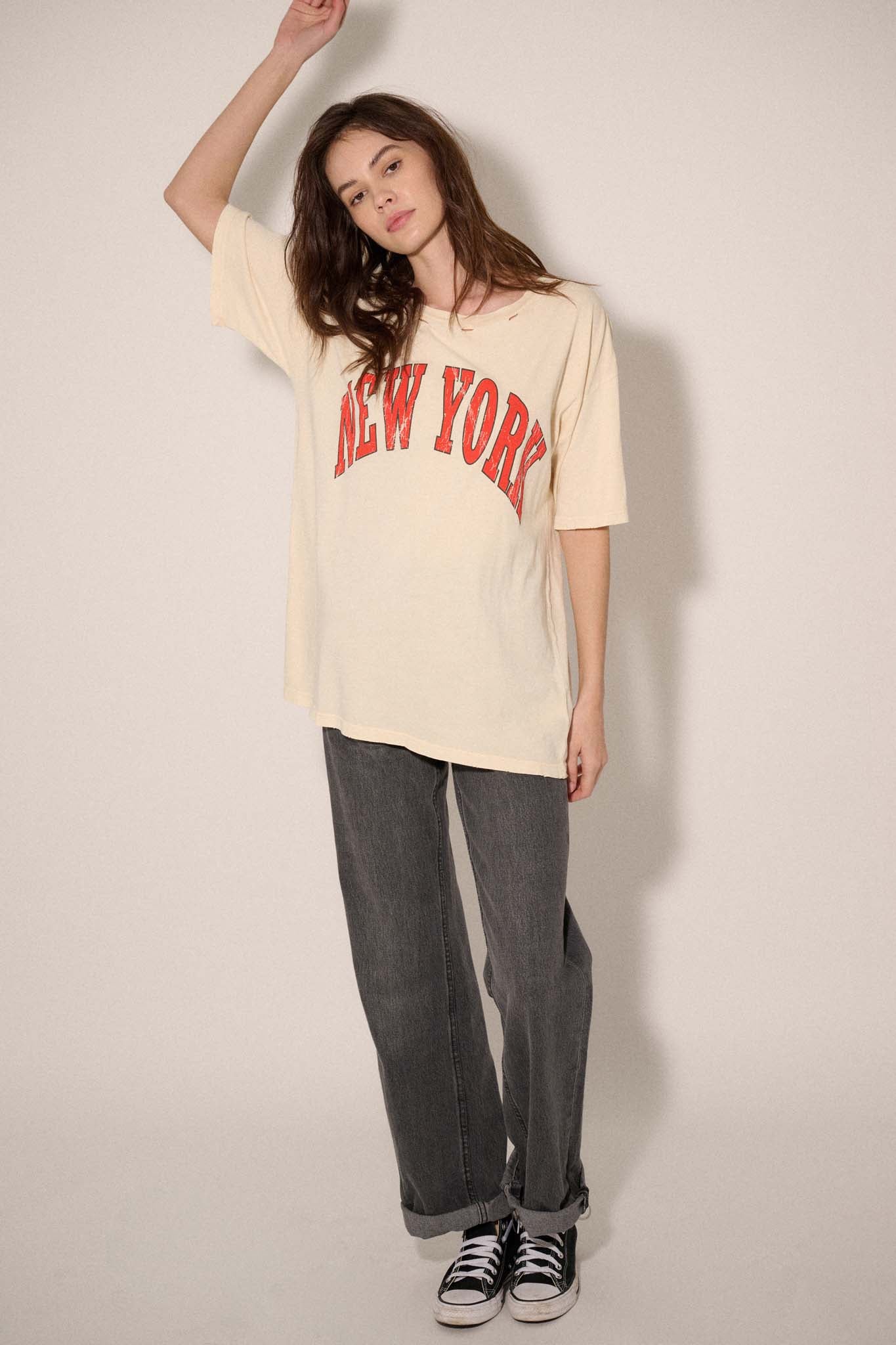 New York Distressed Oversize Graphic Tee - ShopPromesa