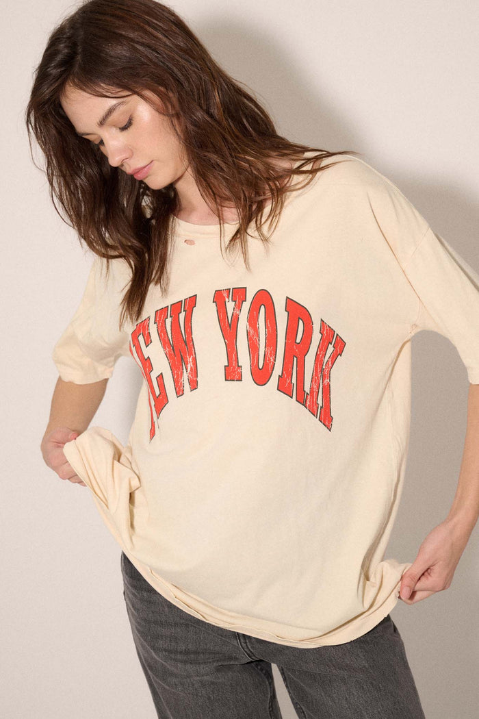 New York Distressed Oversize Graphic Tee - ShopPromesa