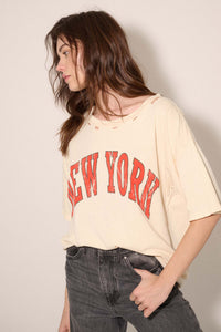 New York Distressed Oversize Graphic Tee - ShopPromesa