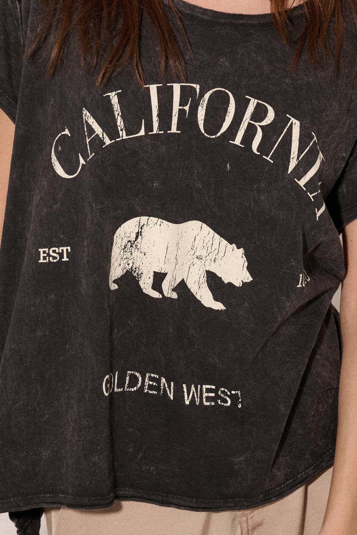 California Bear Vintage-Wash Graphic Tee - ShopPromesa