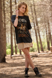 Rodeo Cowboy Distressed Oversize Graphic Tee - ShopPromesa
