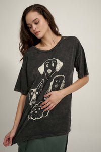 Dog Days Distressed Oversize Graphic Tee - ShopPromesa