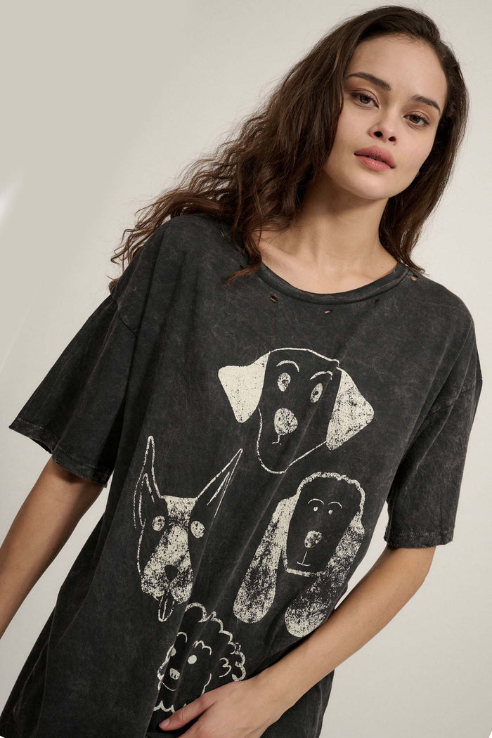 Dog Days Distressed Oversize Graphic Tee - ShopPromesa