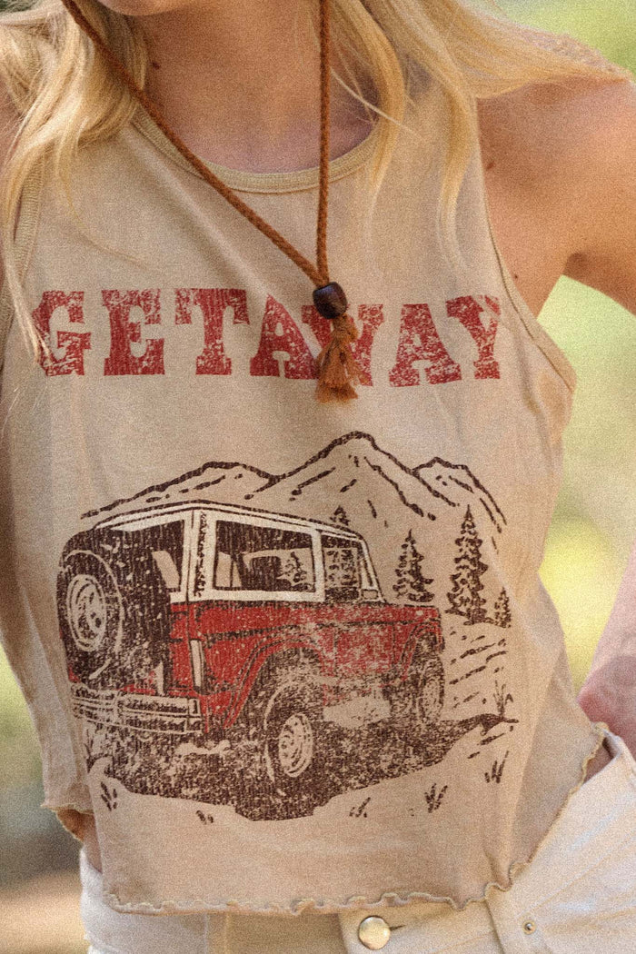 Mountain Getaway Lettuce-Edge Graphic Tank Top - ShopPromesa