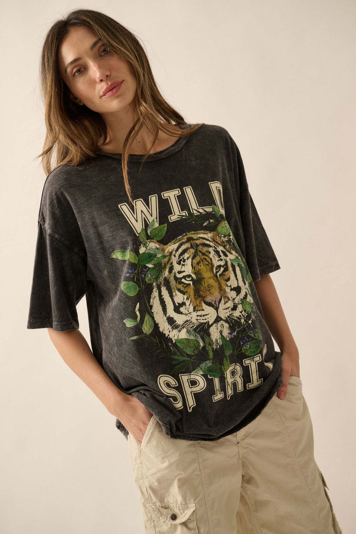 Wild Spirit Vintage-Wash Oversize Tiger Graphic Tee - ShopPromesa