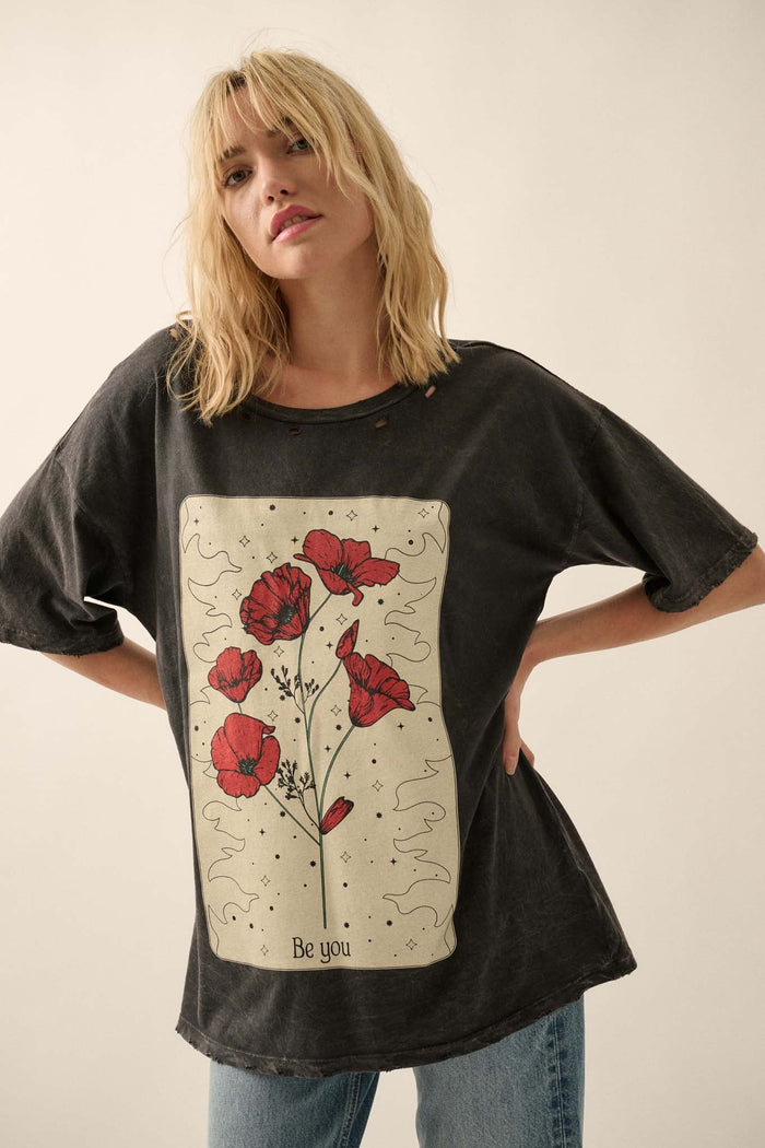 Pretty Poppy Tarot Distressed Oversize Graphic Tee - ShopPromesa