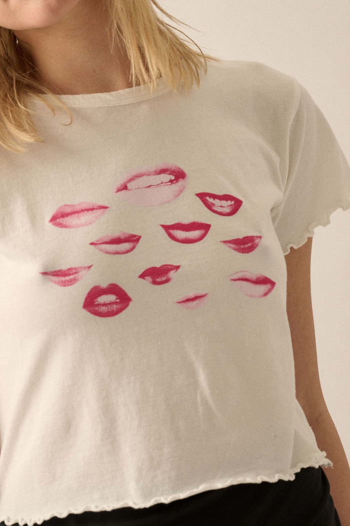 Lovely Lips Cropped Lettuce-Edge Graphic Baby Tee - ShopPromesa