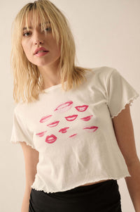 Lovely Lips Cropped Lettuce-Edge Graphic Baby Tee - ShopPromesa