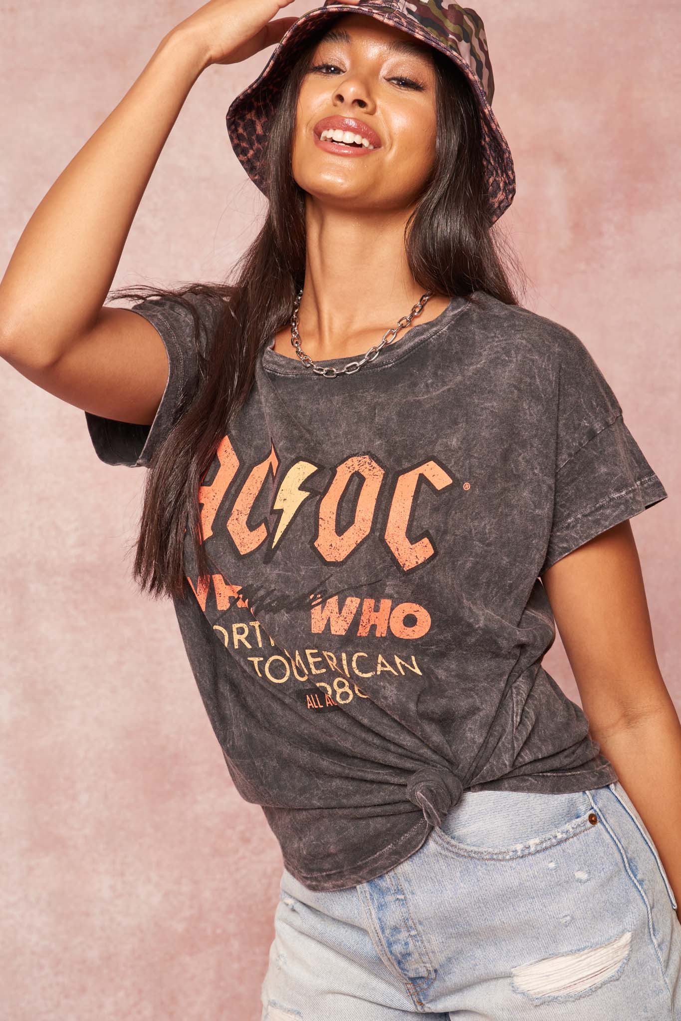 AC/DC Who Made Who Vintage-Wash Graphic Tee - ShopPromesa