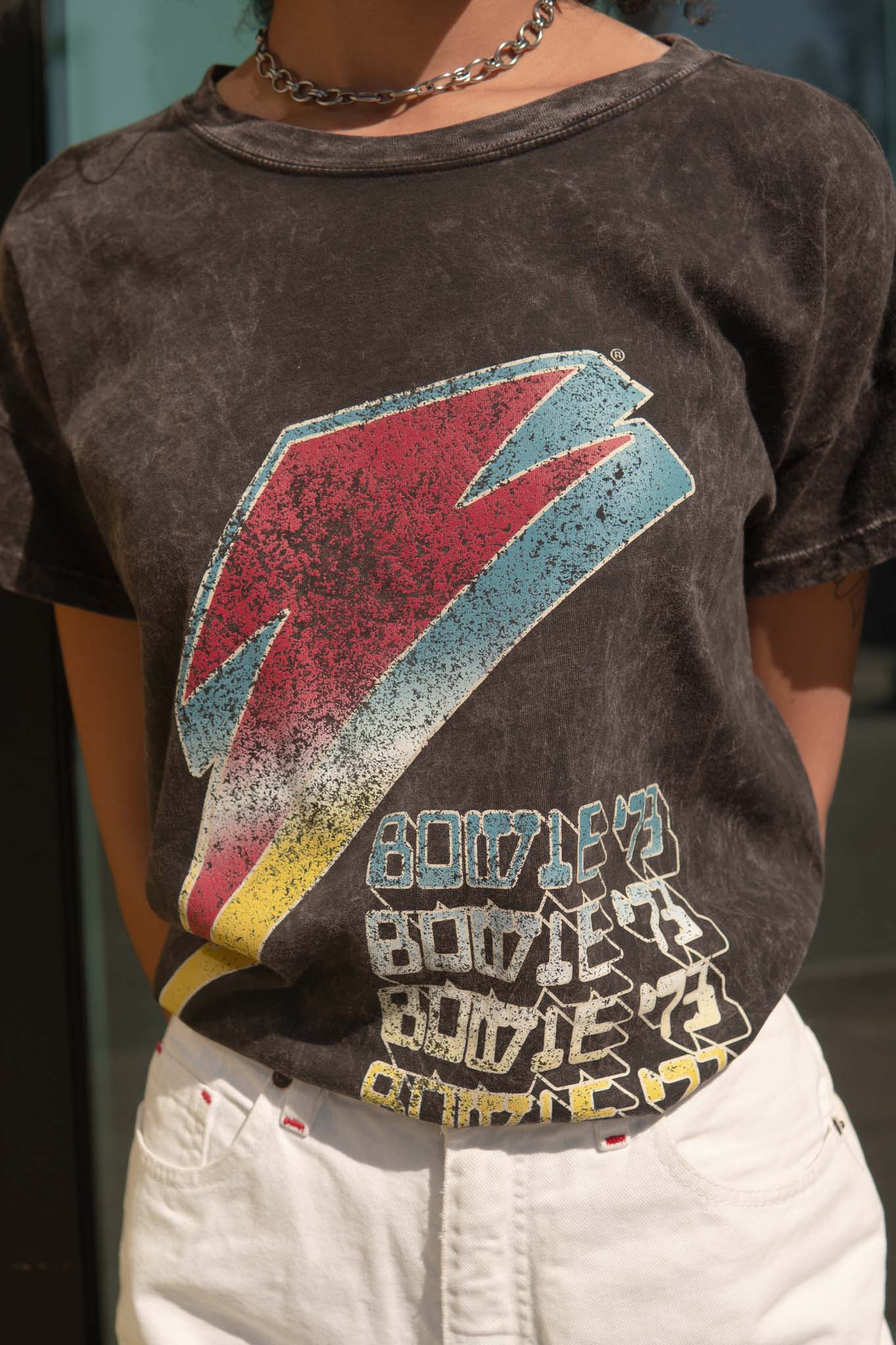 David Bowie '73 Vintage-Wash Graphic Tee - ShopPromesa