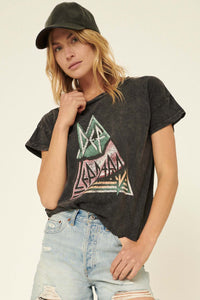 Def Leppard Pyramid Logo Vintage-Wash Graphic Tee - ShopPromesa