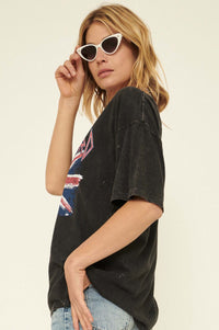 Def Leppard Union Jack Distressed Graphic Tee - ShopPromesa