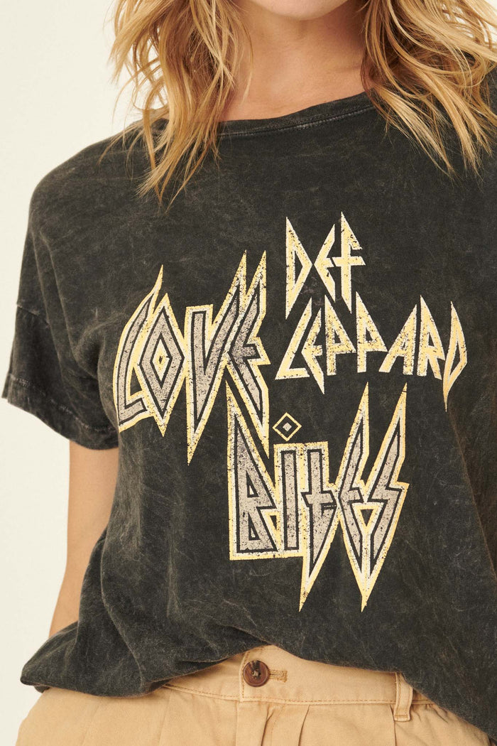 Def Leppard Love Bites Vintage-Wash Graphic Tee - ShopPromesa