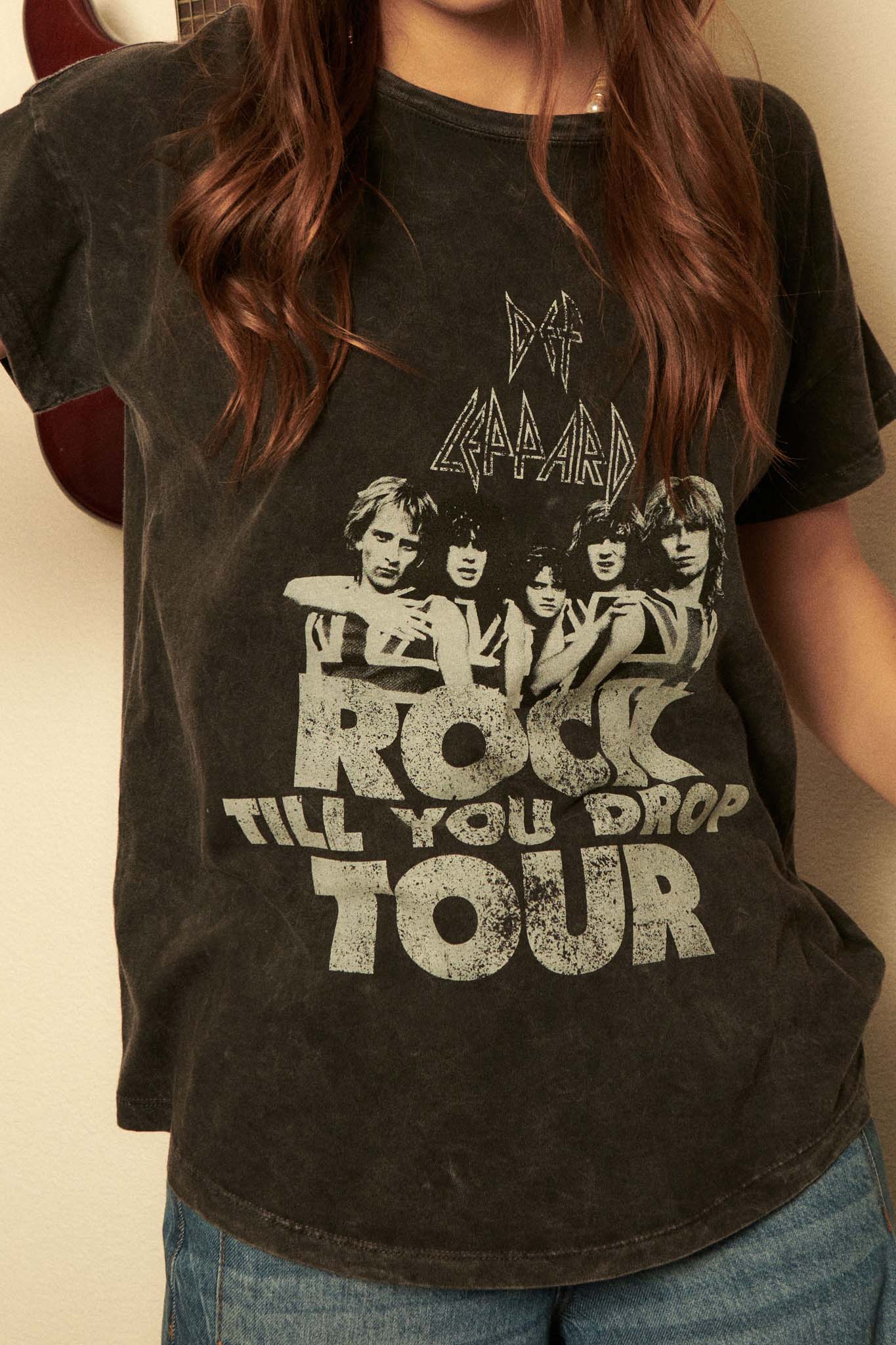 Def Leppard Rock Till You Drop Graphic Tee - ShopPromesa