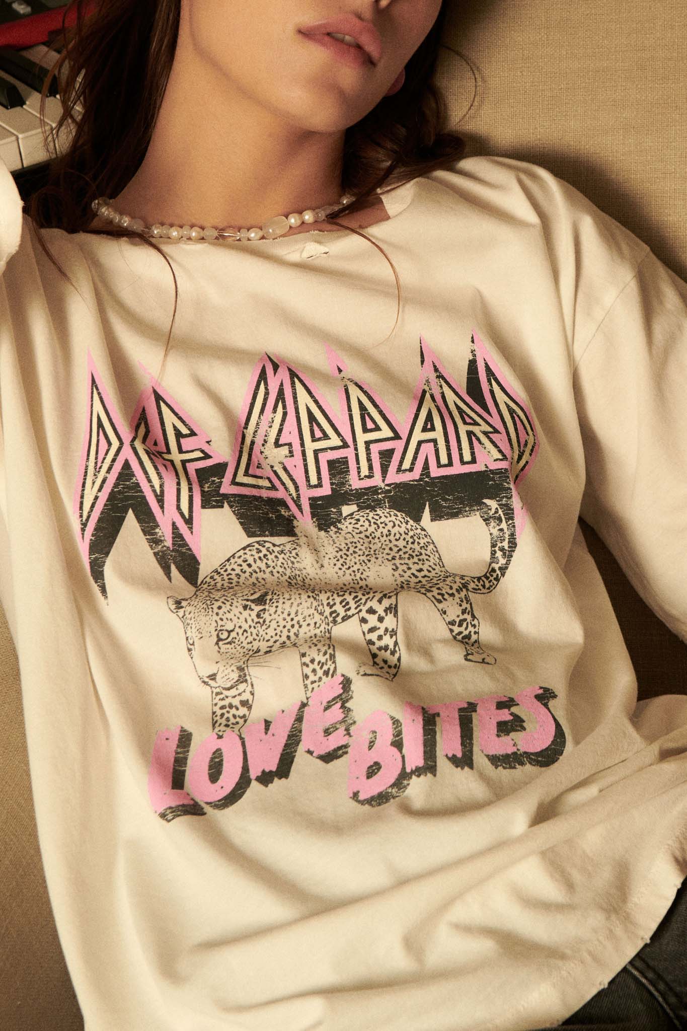 Def Leppard Love Bites Distressed Graphic Tee - ShopPromesa