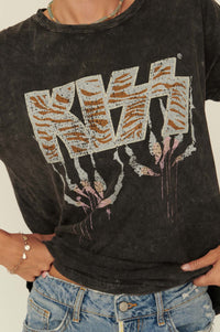 KISS Tiger Claws Vintage-Wash Graphic Tee - ShopPromesa