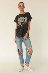 KISS Tiger Claws Vintage-Wash Graphic Tee - ShopPromesa