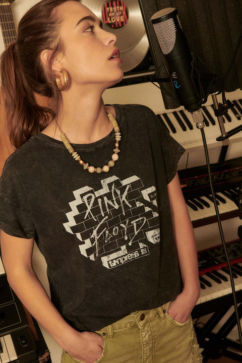 Pink Floyd The Wall Vintage-Wash Graphic Tee - ShopPromesa