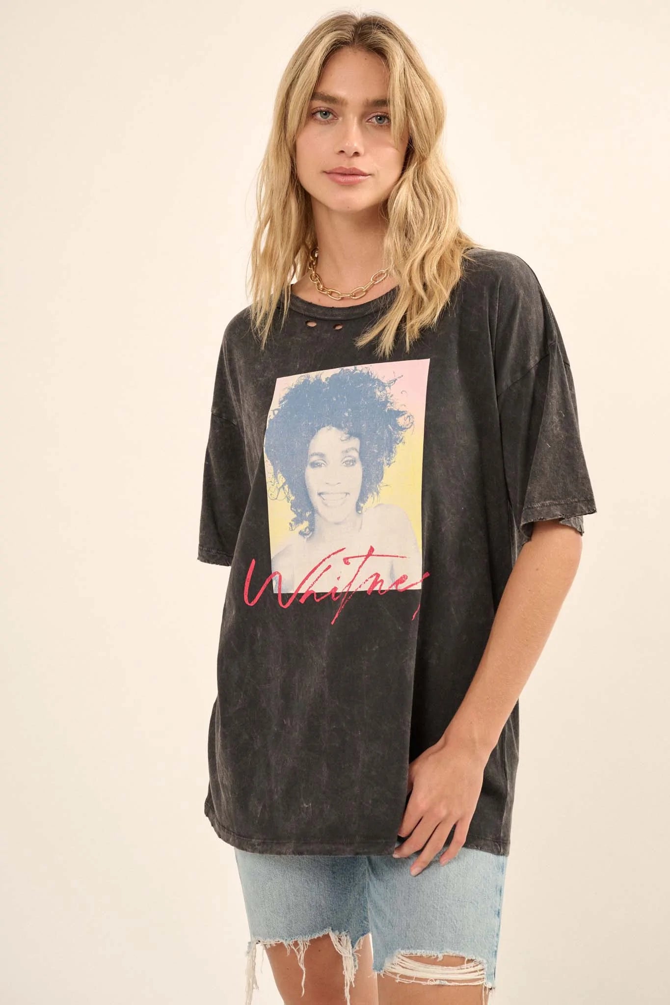 Whitney Houston Portrait Distressed Graphic Tee - ShopPromesa