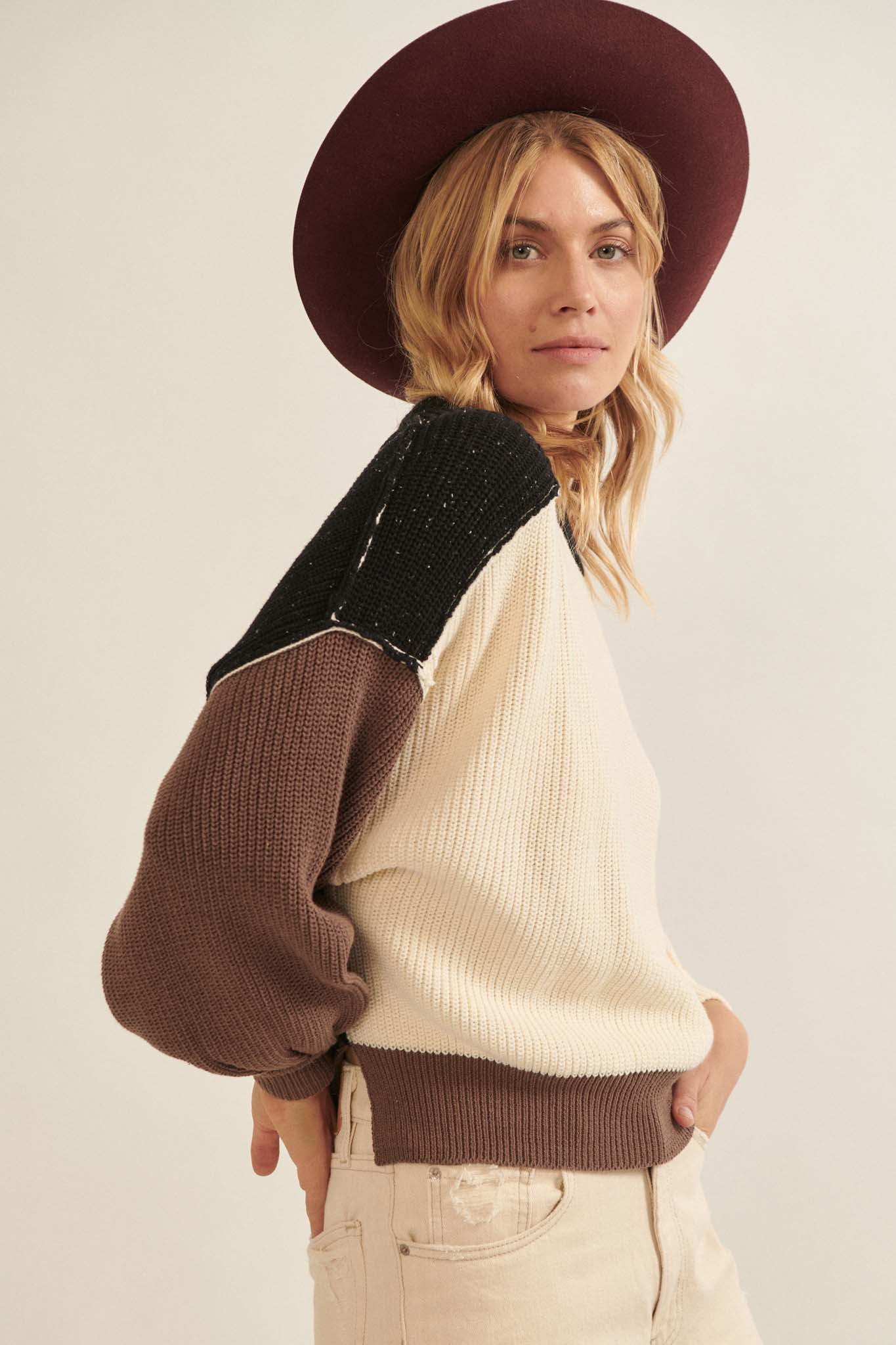 Good Earth Colorblock Exposed-Seam Sweater - ShopPromesa