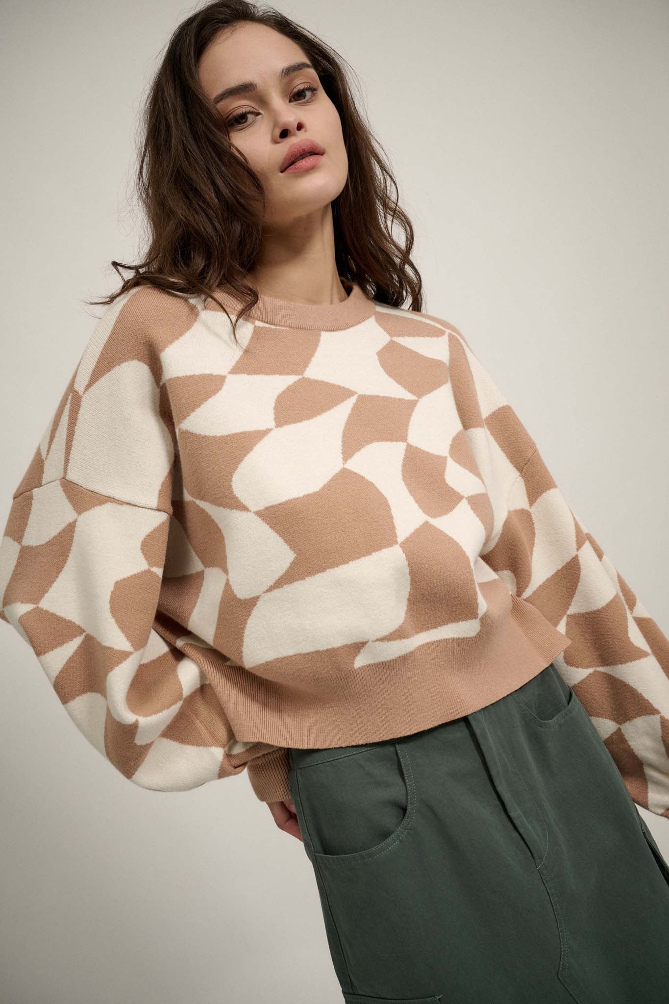 Queen's Row Abstract Checkerboard Sweater - ShopPromesa