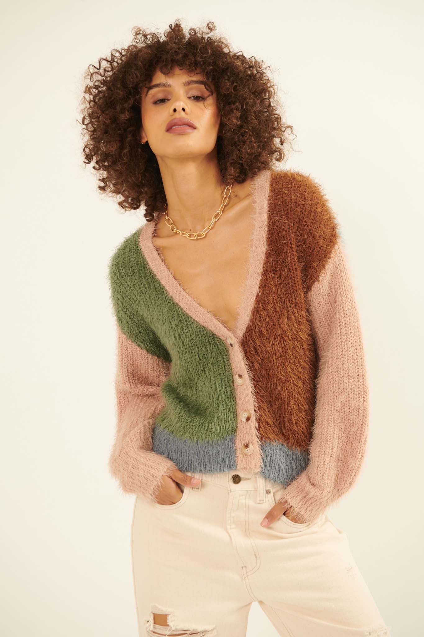 Cozy Heart Furry Knit Colorblock Cardigan - ShopPromesa