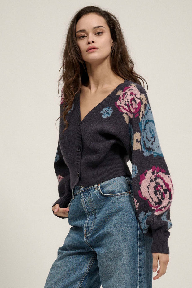 Winter Roses Floral Knit Cropped Cardigan Sweater - ShopPromesa
