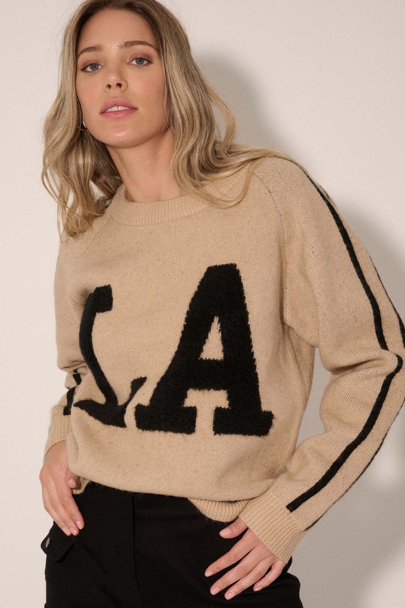 LA Girly Graphic Knit Sweater - ShopPromesa