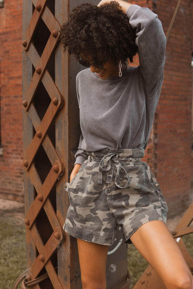Love Army Belted Camouflage Wide-Leg Shorts - ShopPromesa
