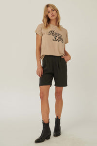 Office Gossip Pleat-Front Pocket Shorts - ShopPromesa