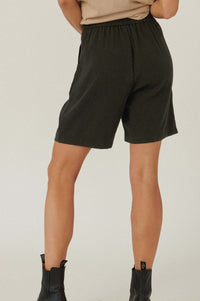 Office Gossip Pleat-Front Pocket Shorts - ShopPromesa