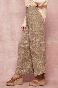 In Bloom Accordion Pleated Floral Palazzo Pants - ShopPromesa