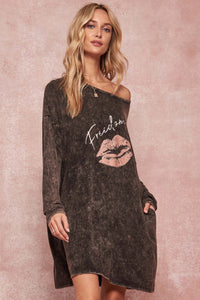 Freedom Vintage Long-Sleeve Graphic T-Shirt Dress - ShopPromesa