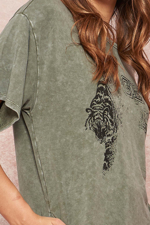 Tiger Vintage Long-Sleeve Graphic T-Shirt Dress - ShopPromesa