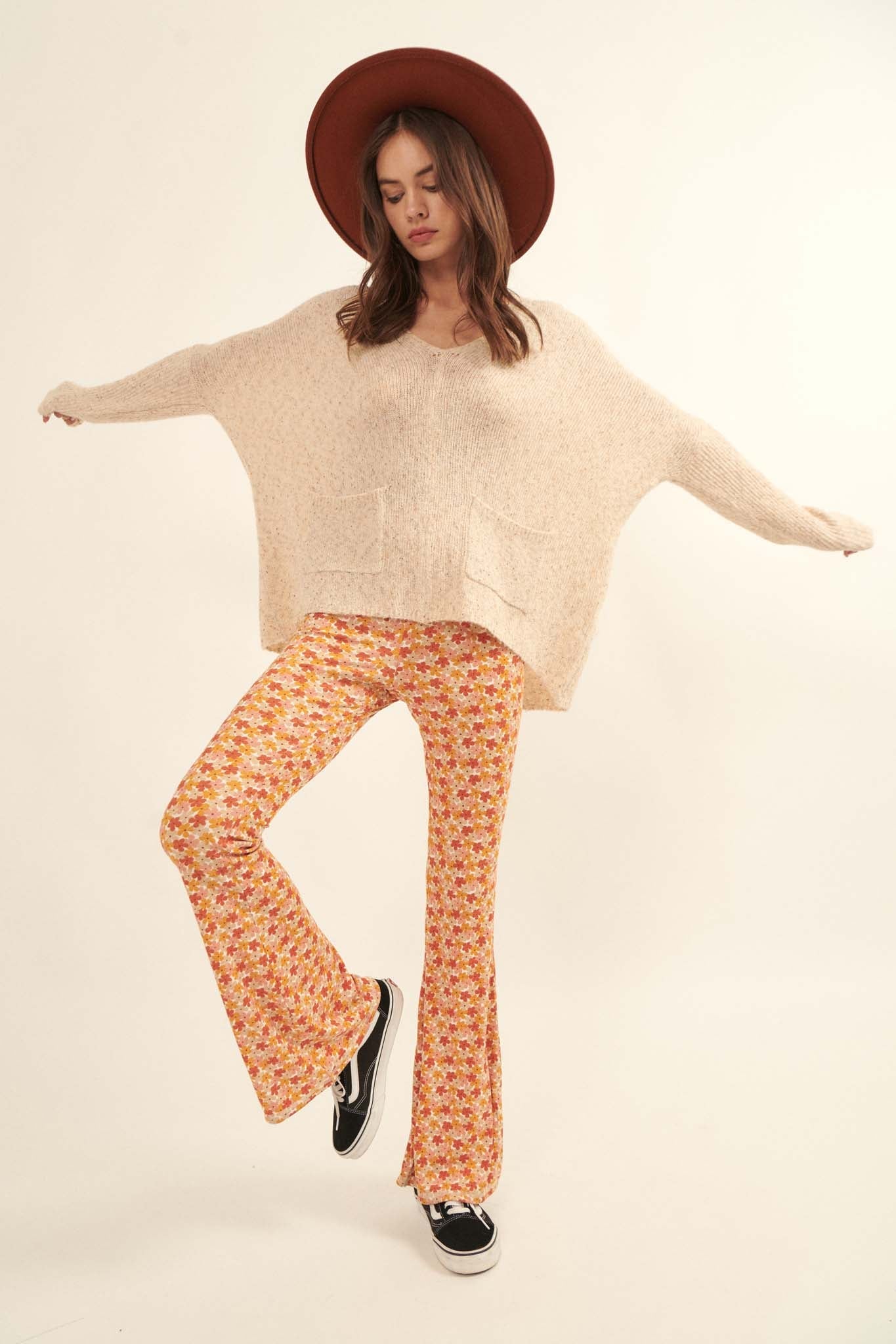 Awesome Blossoms Floral Rib-Knit Flare Pants - ShopPromesa