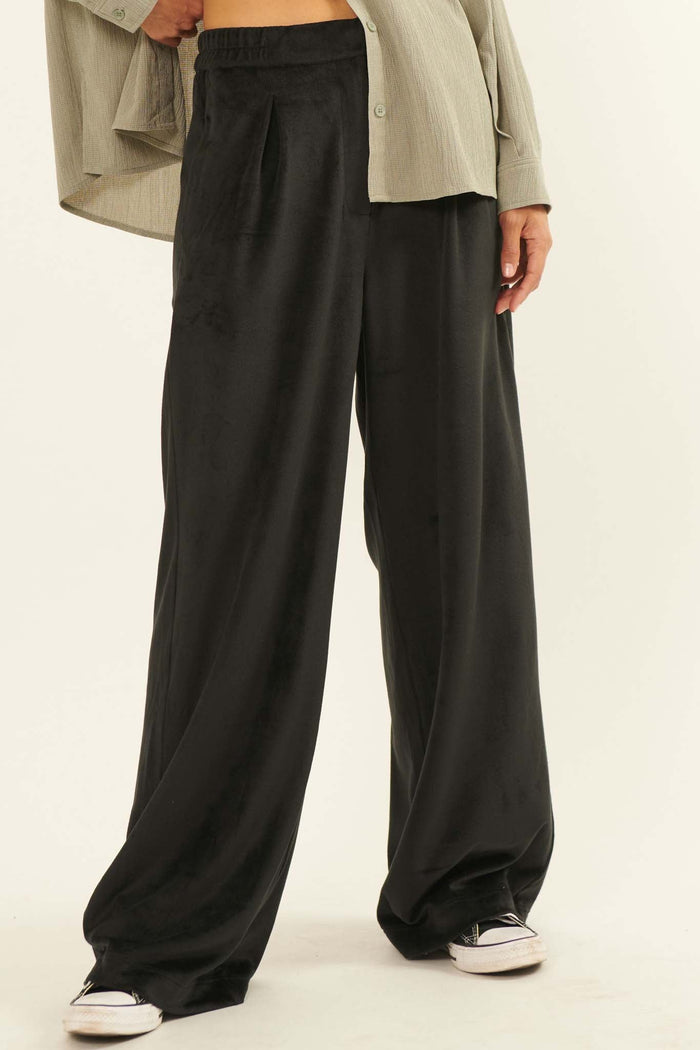 Big Deal Pleated Wide-Leg Velvet Pants - ShopPromesa