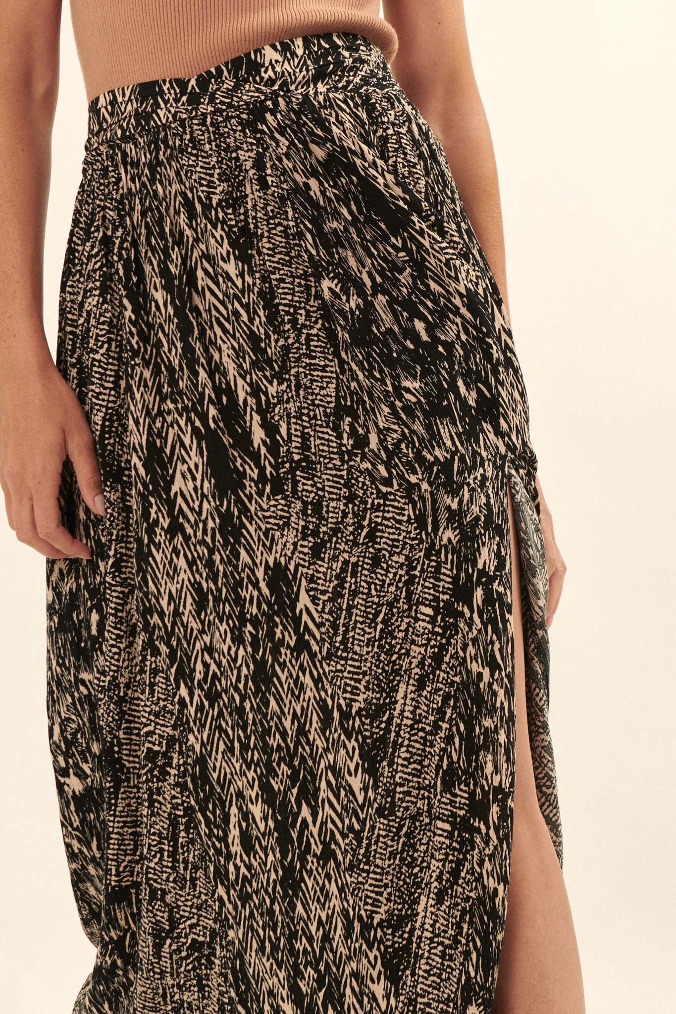 Faraway Homeland Abstract-Print Maxi Skirt - ShopPromesa