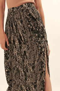 Faraway Homeland Abstract-Print Maxi Skirt - ShopPromesa